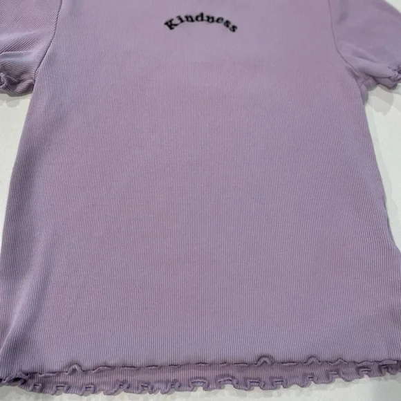 H&M youth purple “kindness” short sleeve shirt - Picture 5 of 5